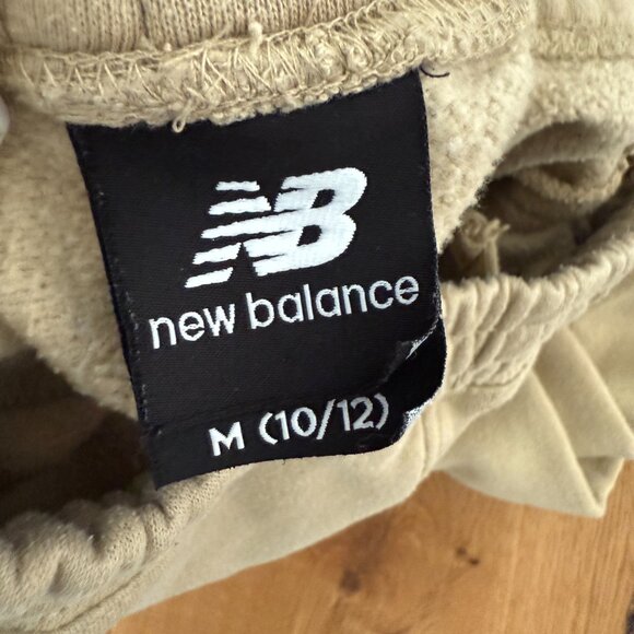 NEW BALANCE KIDS HOODIE & SWEATPANTS - Picture 2 of 12